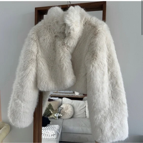 yo BIOTOP Cropped fur coat yo BIOTOP】Cropped fur coat HOT ! yo